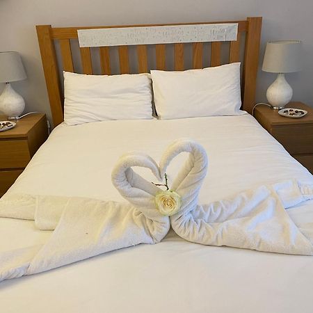 Bournemouth Hot Tub & Sauna Holiday Let 外观 照片