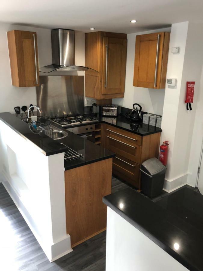 Bournemouth Hot Tub & Sauna Holiday Let 外观 照片