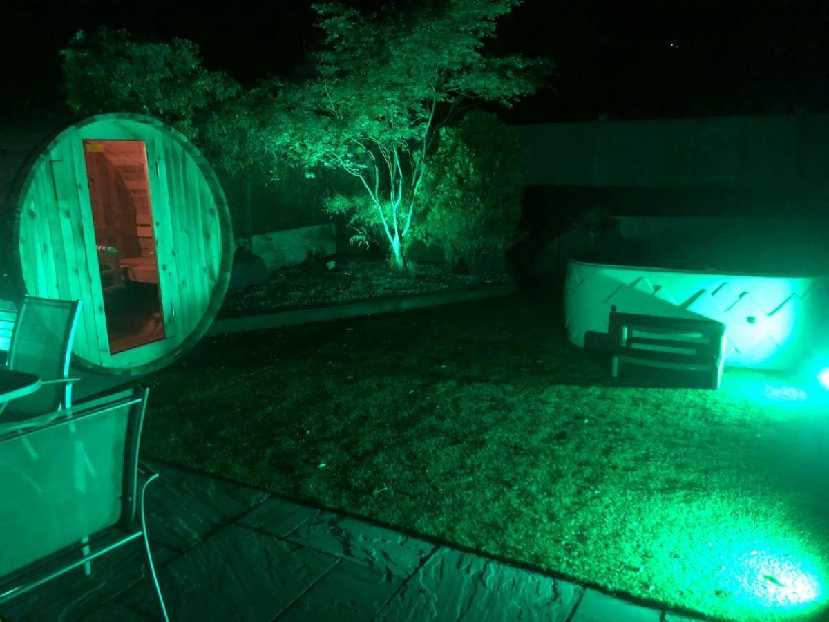 Bournemouth Hot Tub & Sauna Holiday Let 外观 照片